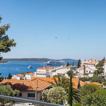 Apartments Luksa - Zf Hvar Hvar Town Exterior photo