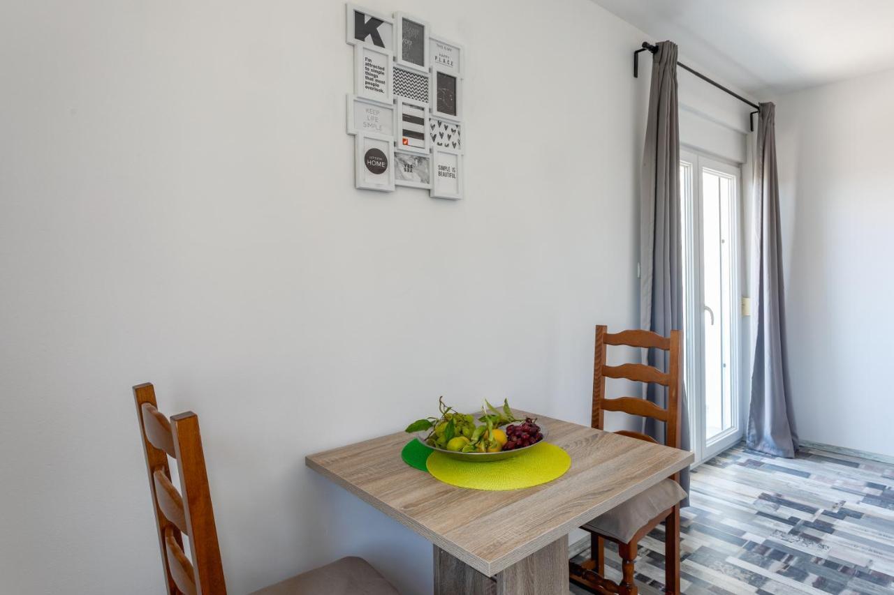 Apartments Luksa - Zf Hvar Hvar Town Exterior photo