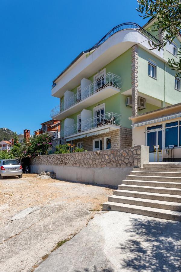 Apartments Luksa - Zf Hvar Hvar Town Exterior photo